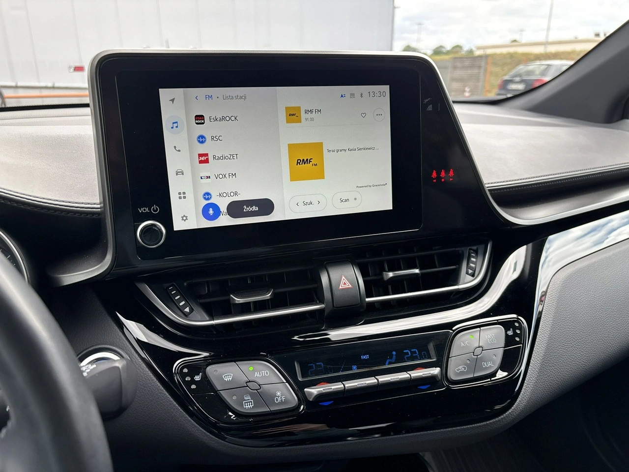 Toyota C-HR - Zdjęcie 22