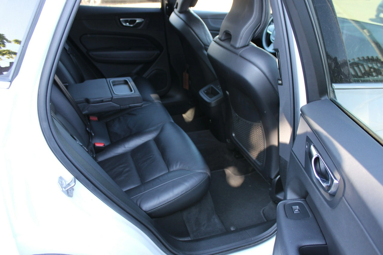 Volvo XC 60 - Zdjęcie 31