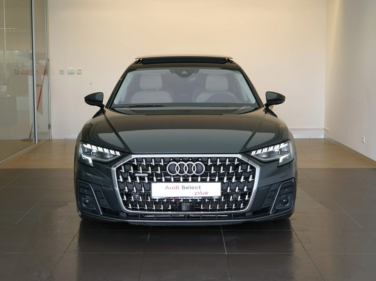 Audi A8 - Zdjęcie 5