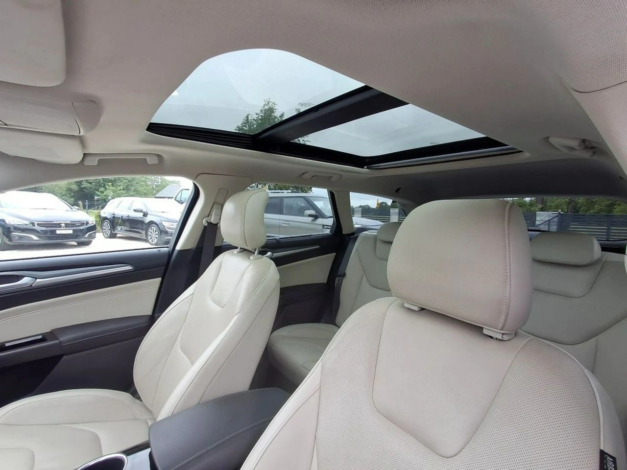 Ford Mondeo - Zdjęcie 16