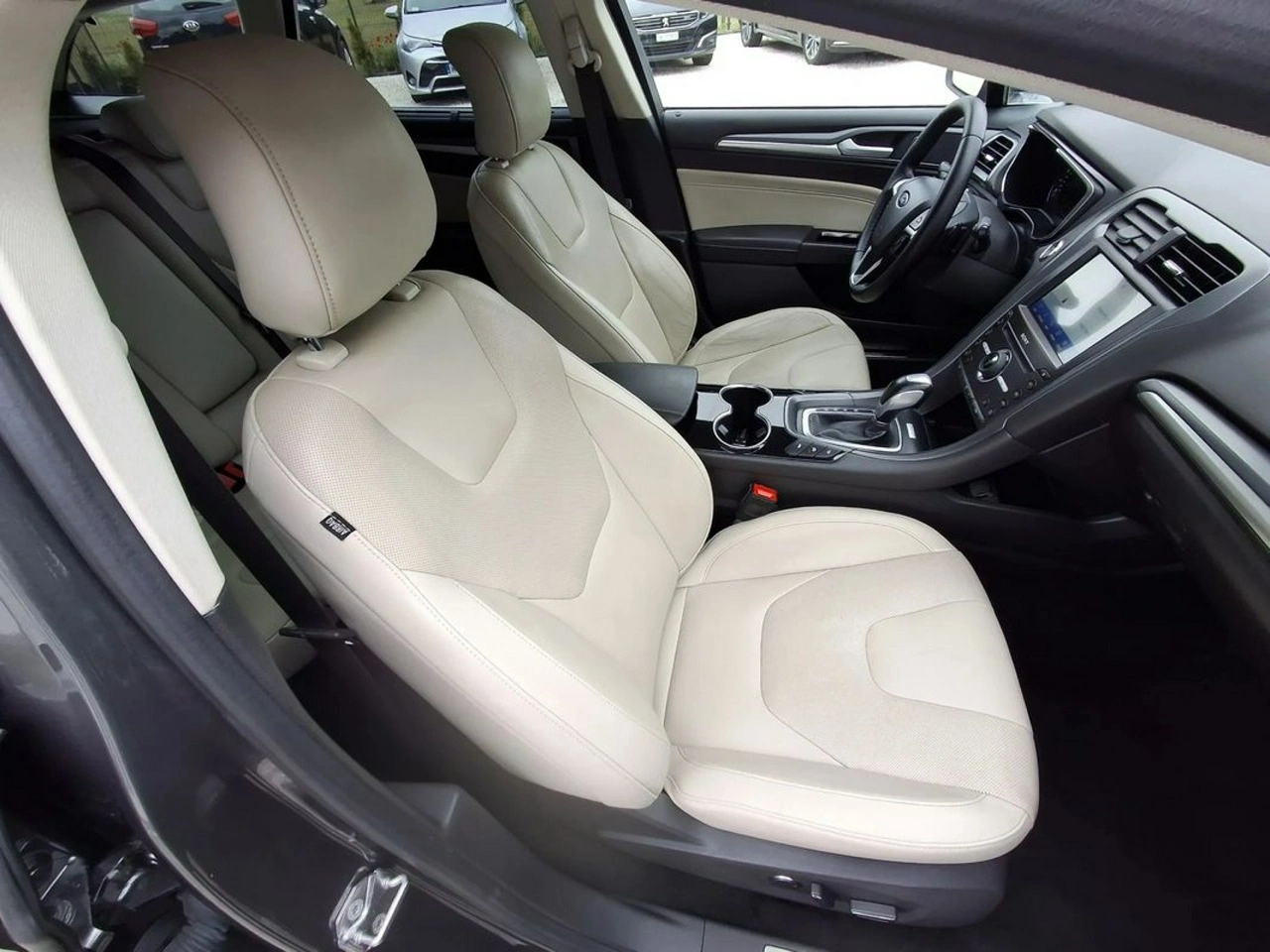 Ford Mondeo - Zdjęcie 18