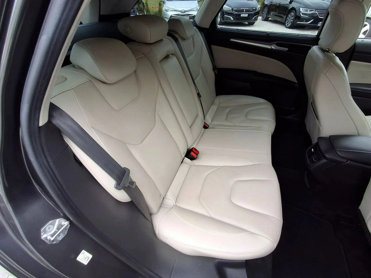 Ford Mondeo - Zdjęcie 19