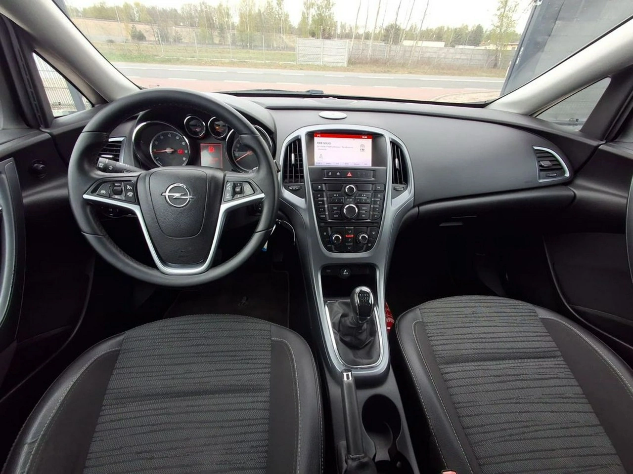 Opel Astra - Zdjęcie 10
