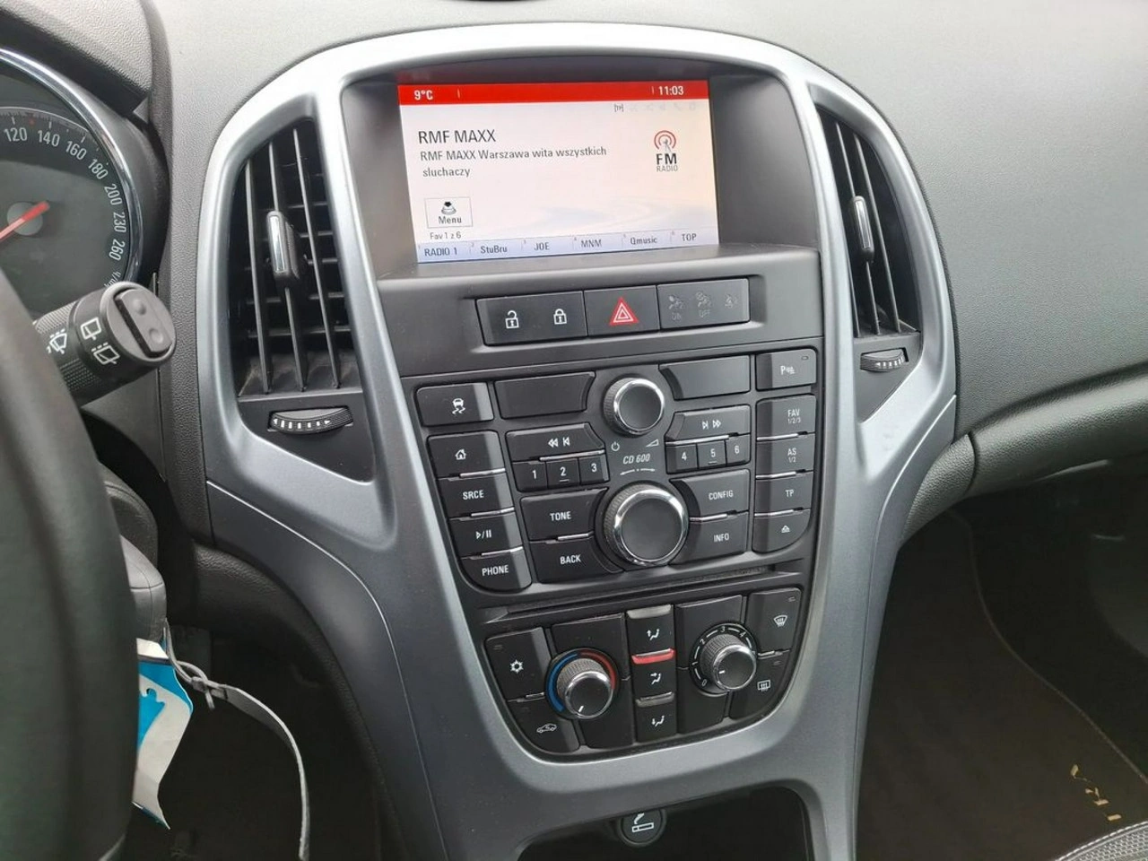 Opel Astra - Zdjęcie 11