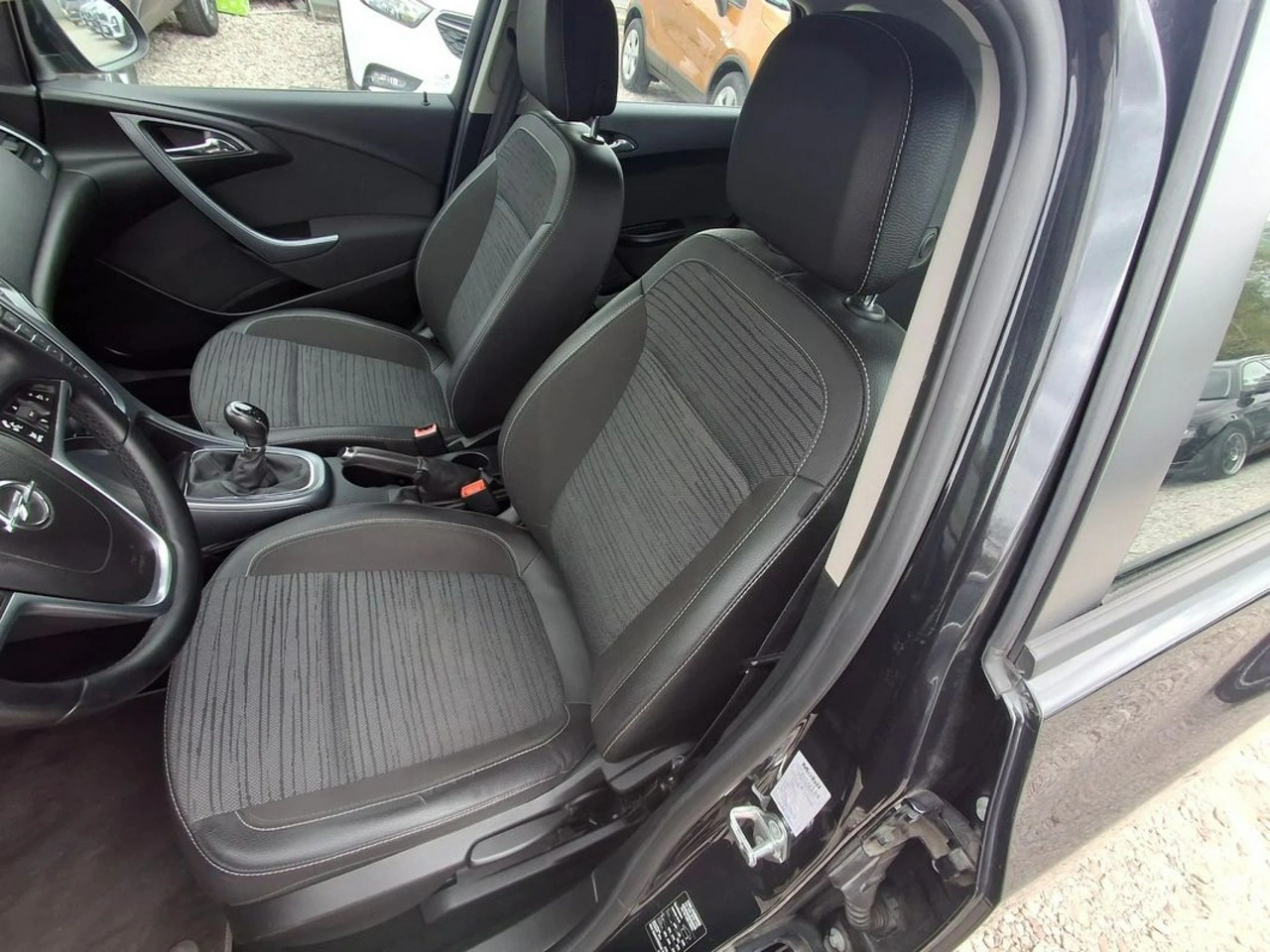 Opel Astra - Zdjęcie 13