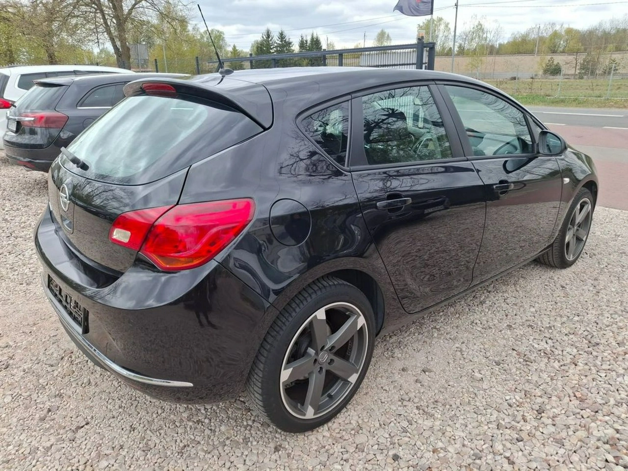 Opel Astra - Zdjęcie 2