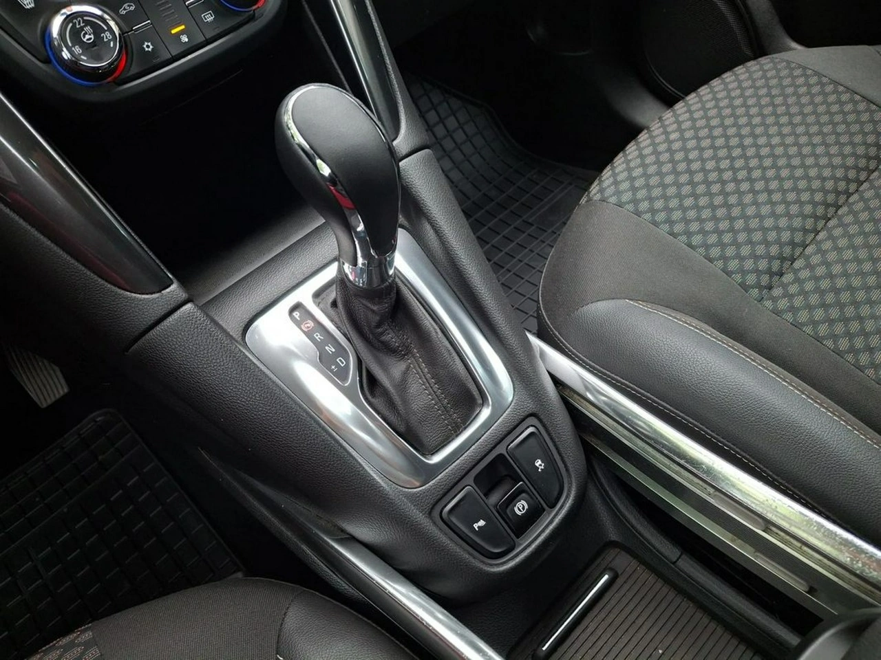 Opel Zafira - Zdjęcie 11