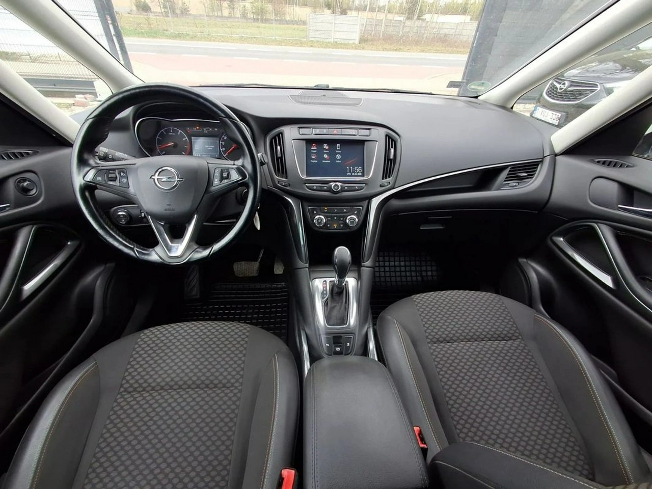 Opel Zafira - Zdjęcie 9