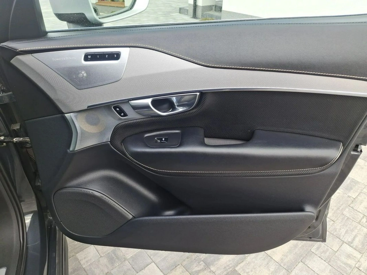 Volvo XC 90 - Zdjęcie 25
