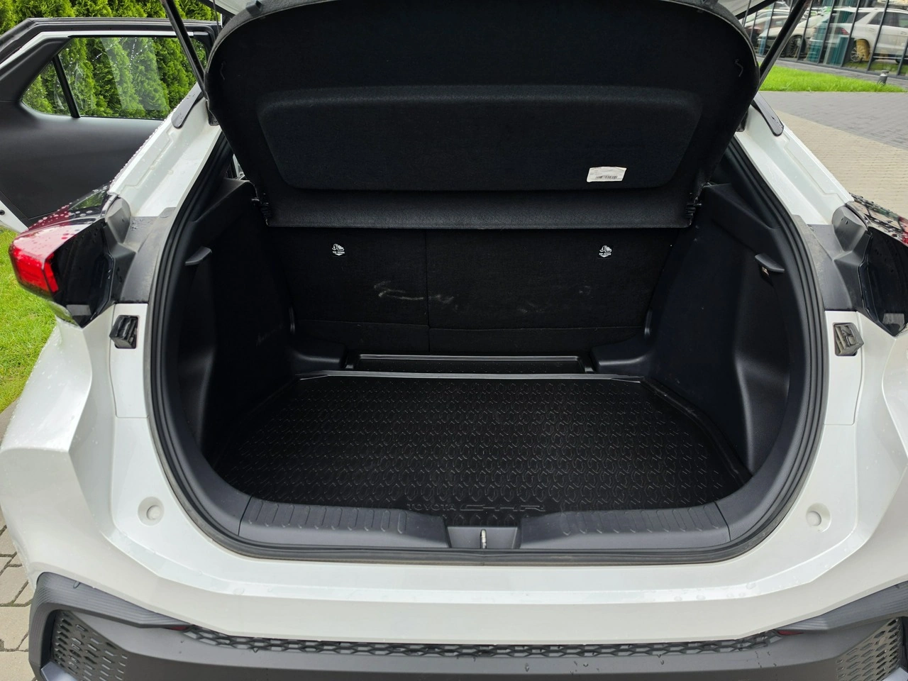 Toyota C-HR - Zdjęcie 10