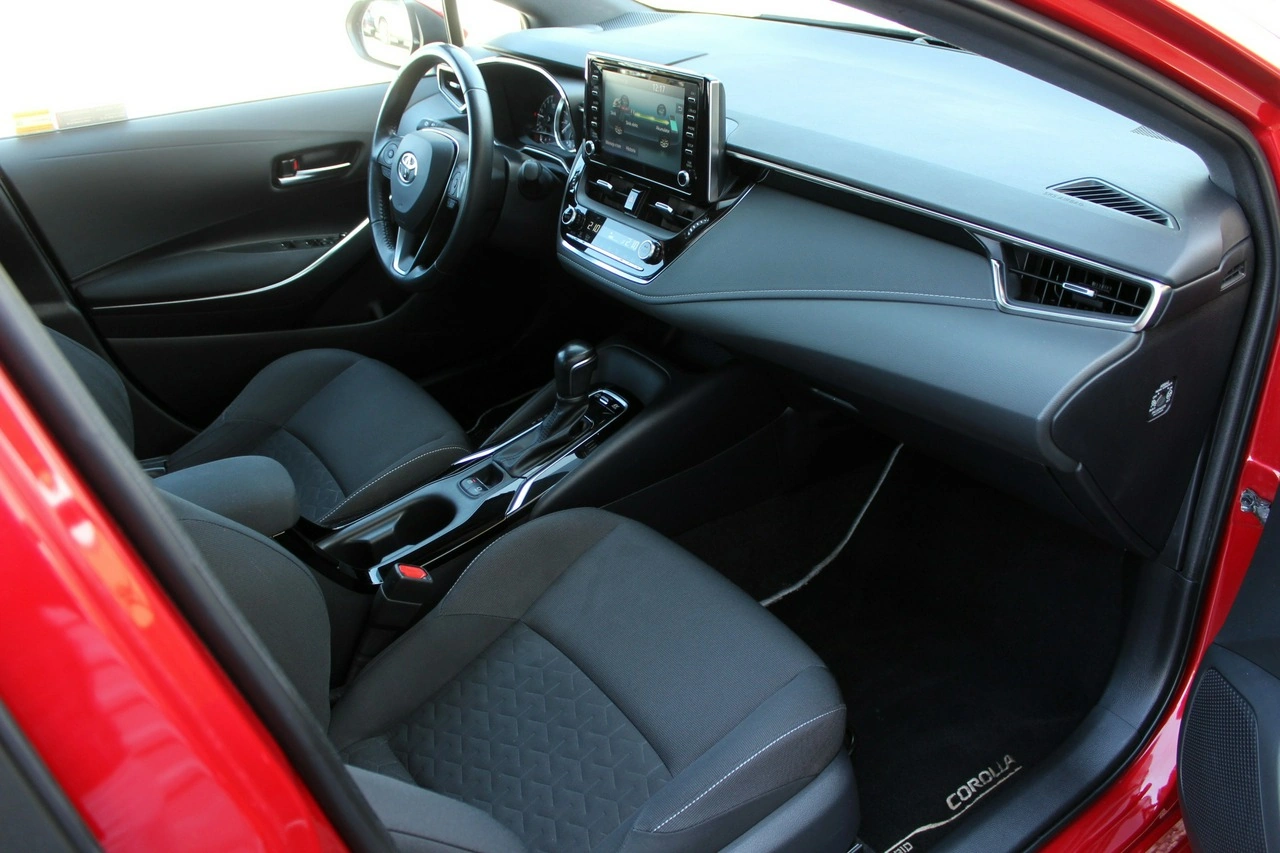 Toyota Corolla - Zdjęcie 11