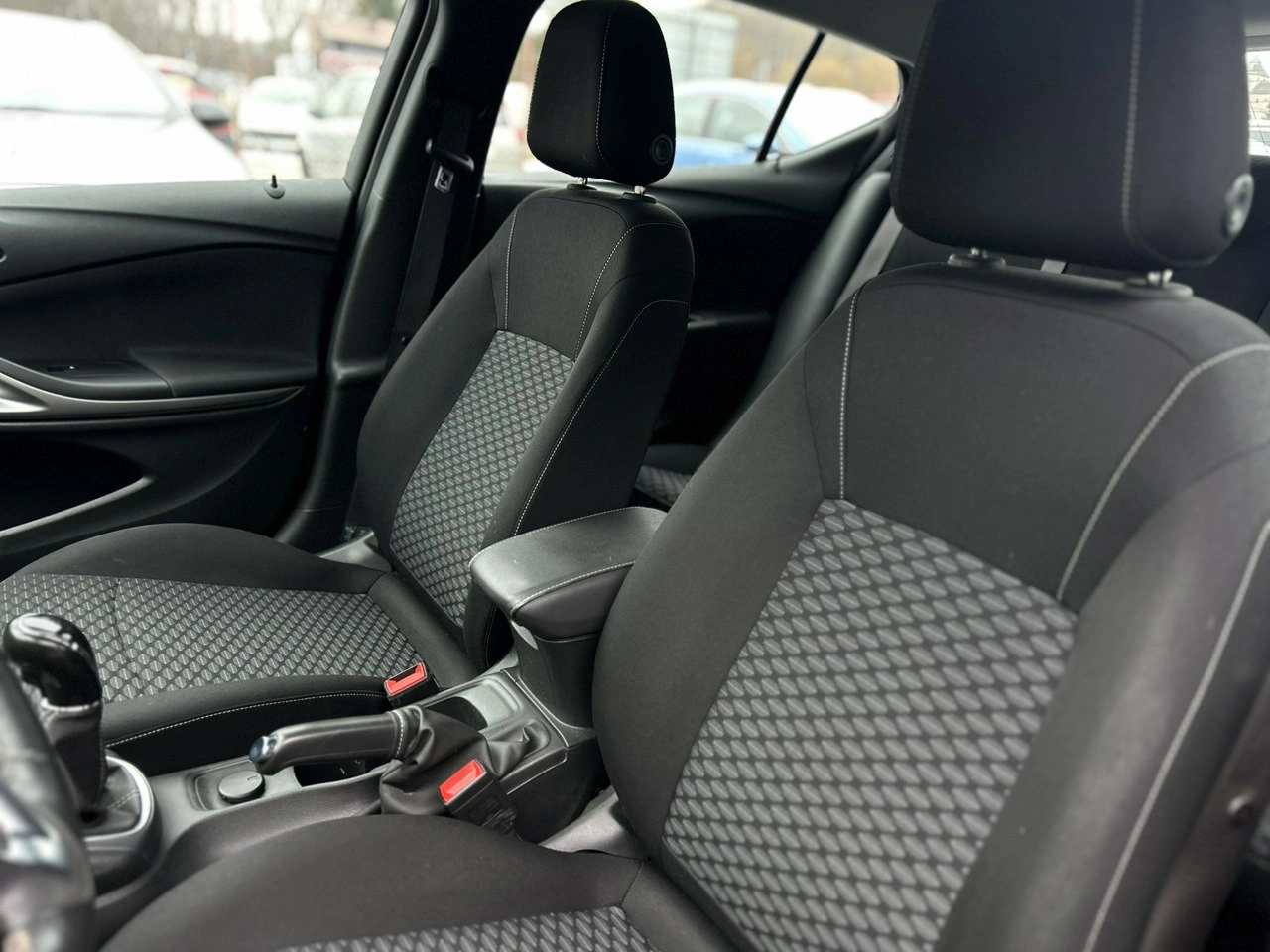 Opel Astra - Zdjęcie 11