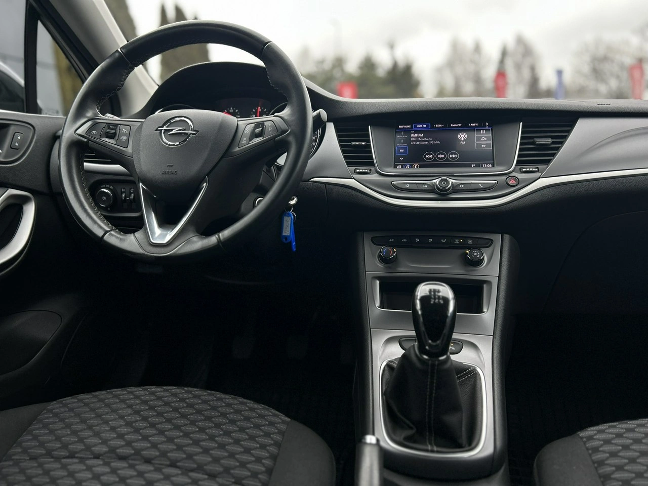 Opel Astra - Zdjęcie 18