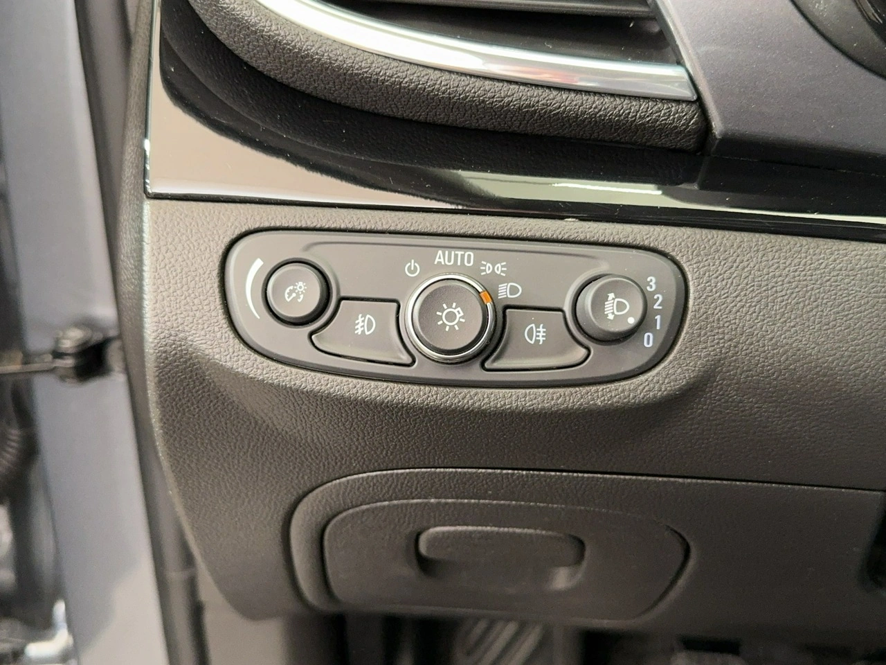 Opel Mokka X - Zdjęcie 24