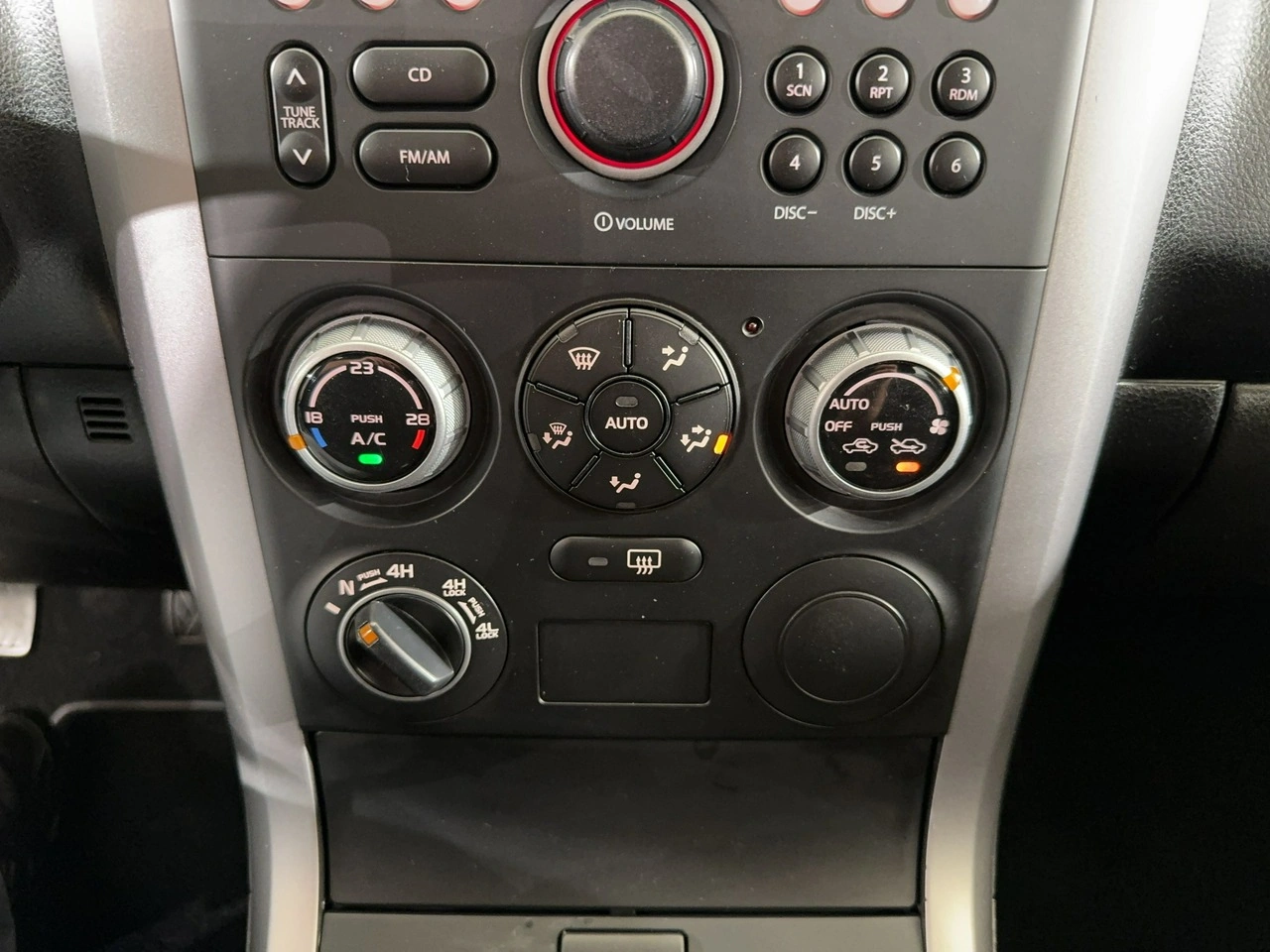 Suzuki Grand Vitara - Zdjęcie 19