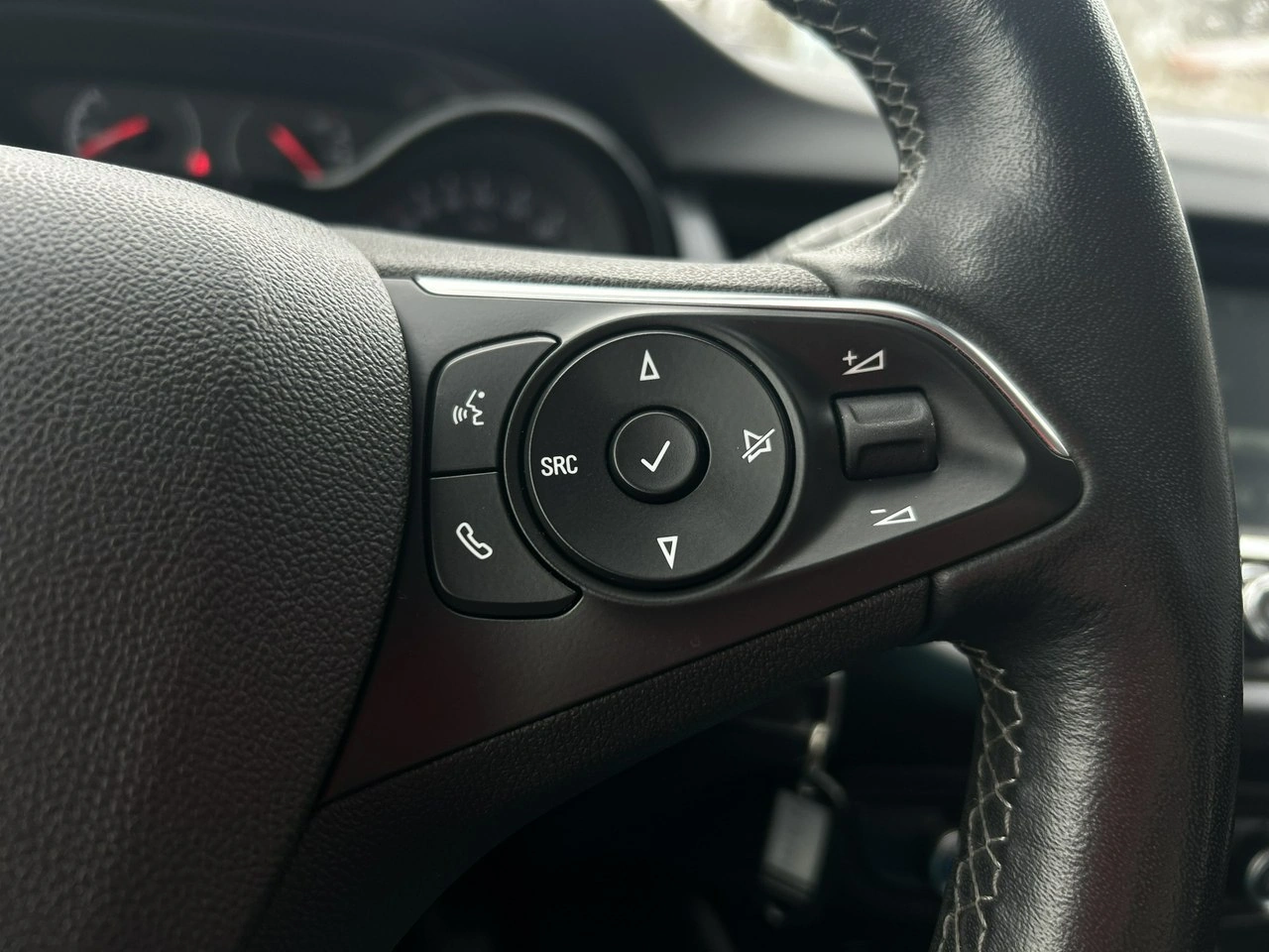 Opel Crossland X - Zdjęcie 16