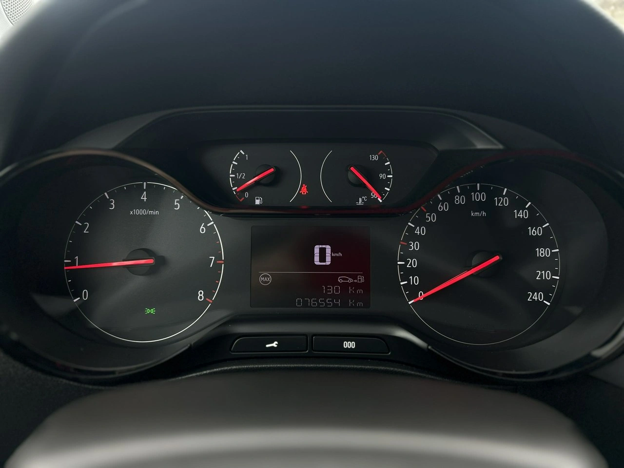 Opel Crossland X - Zdjęcie 17