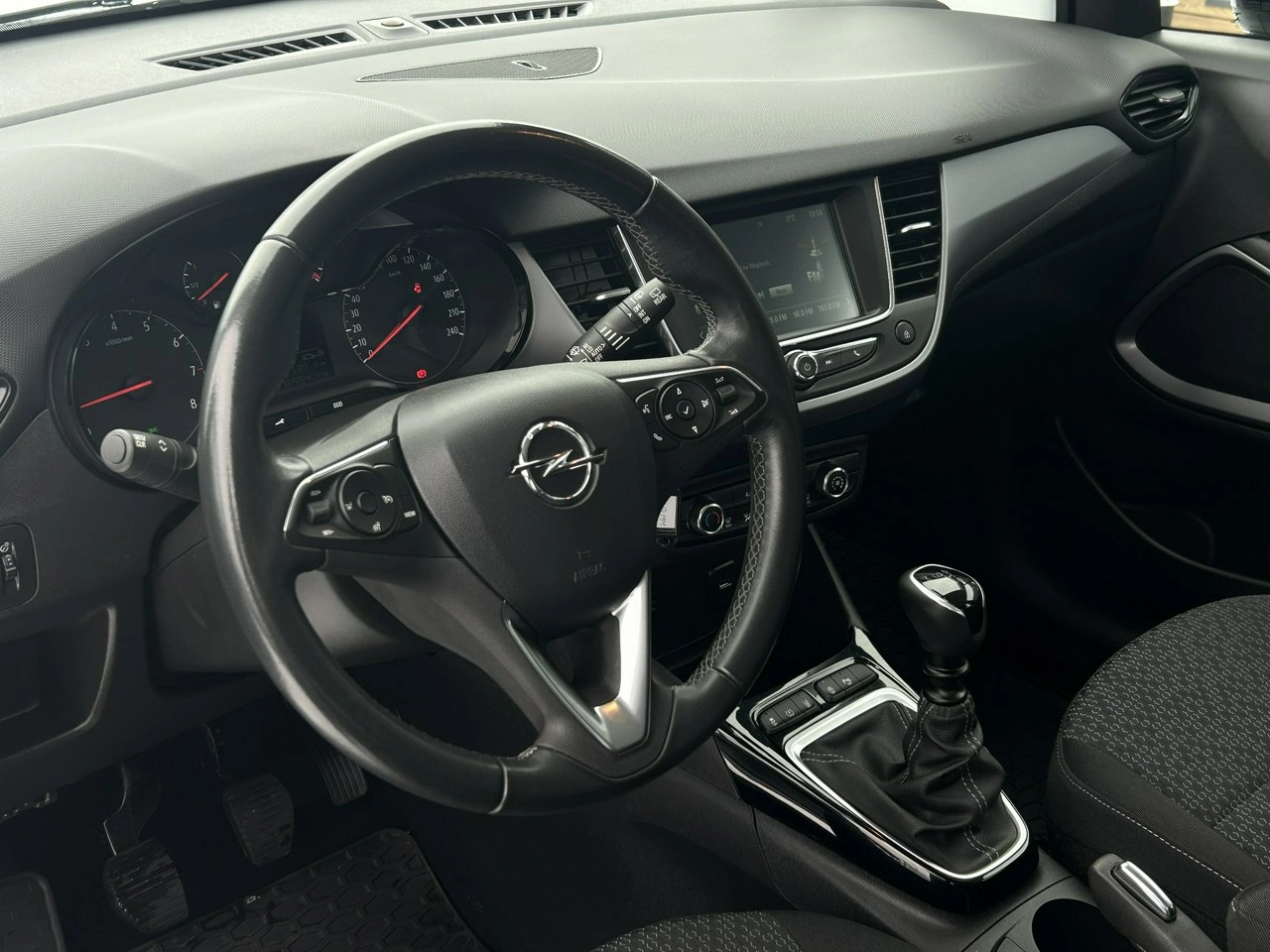 Opel Crossland X - Zdjęcie 32