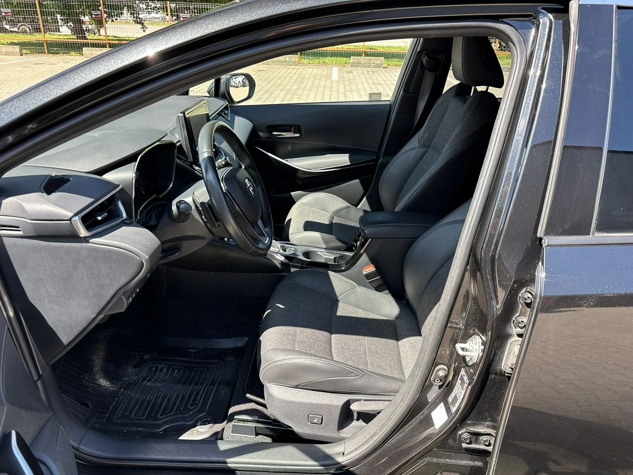 Toyota Corolla - Zdjęcie 9