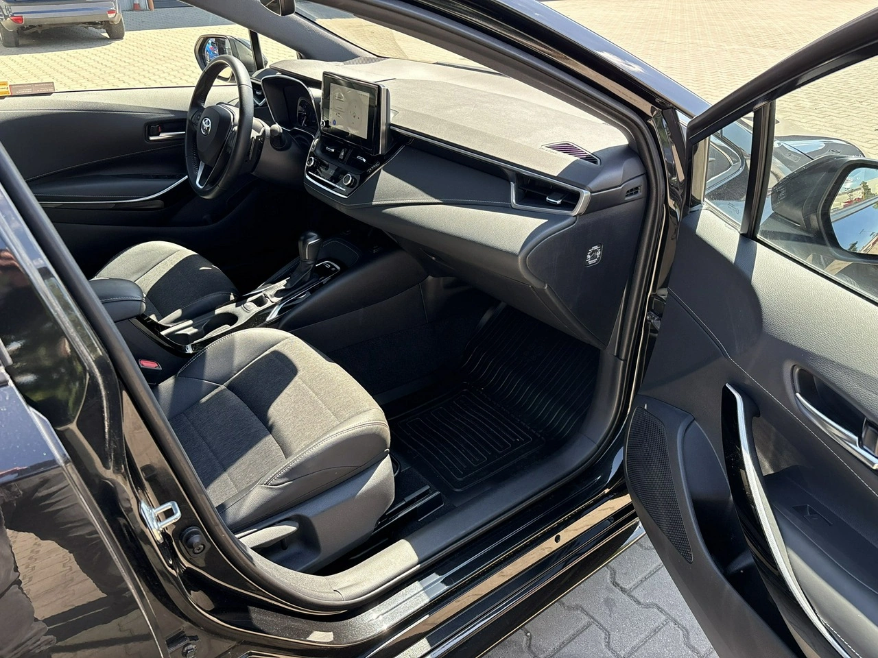 Toyota Corolla - Zdjęcie 15