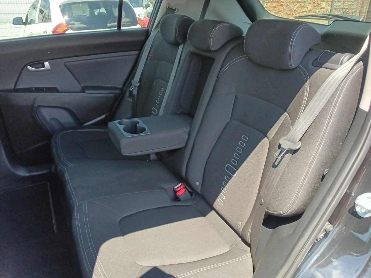 Kia Sportage - Zdjęcie 9