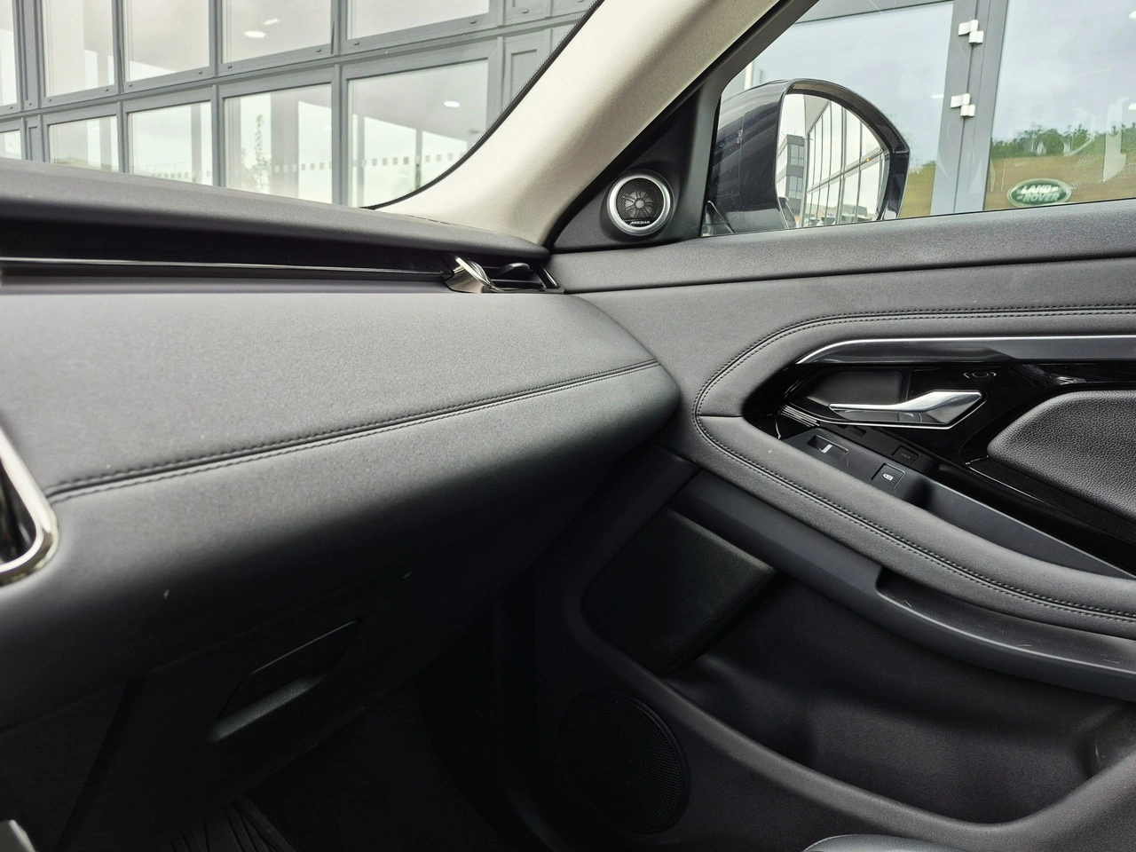 Land Rover Range Rover Evoque - Zdjęcie 33