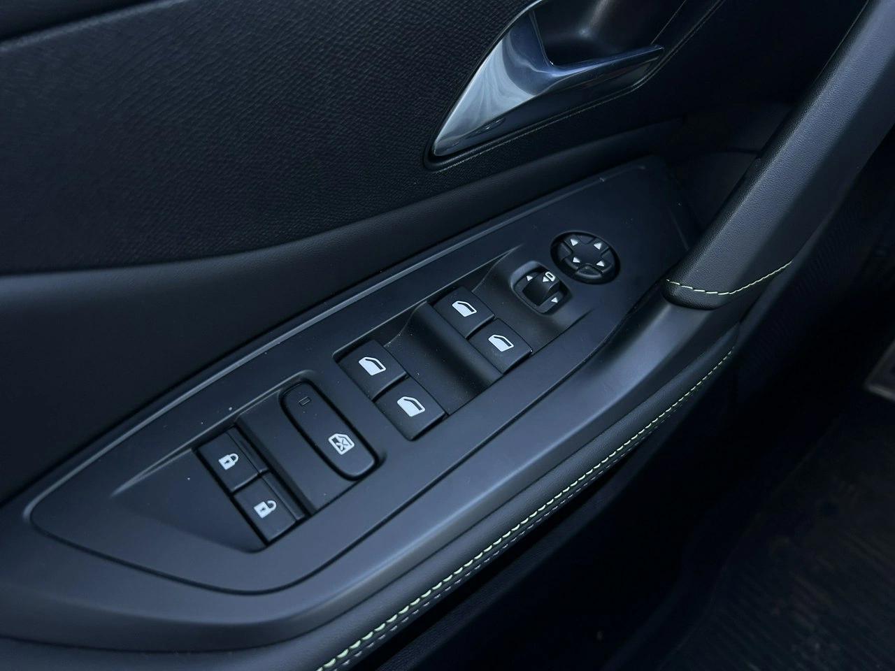 Peugeot 308 - Zdjęcie 33