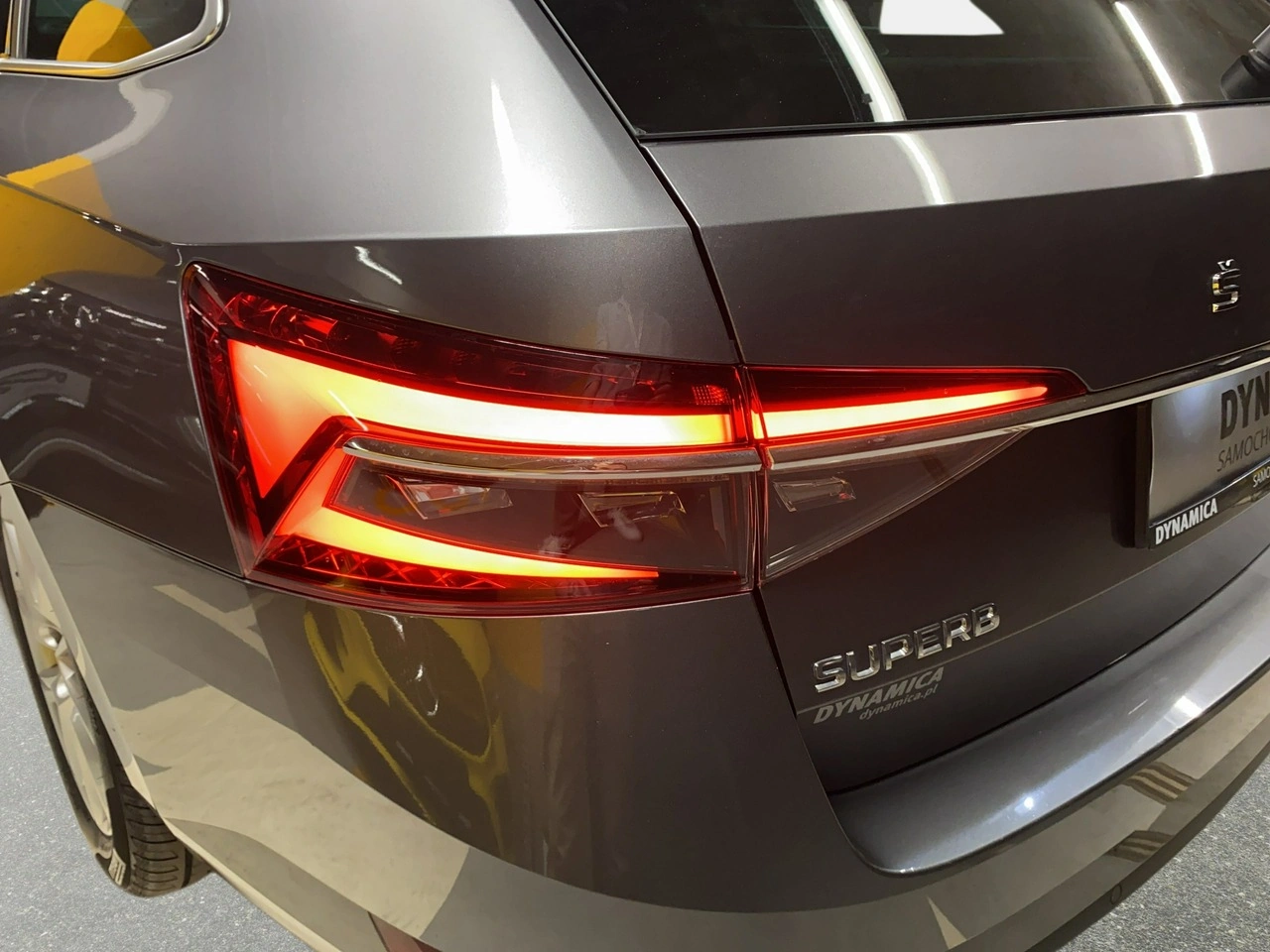 Skoda Superb - Zdjęcie 10