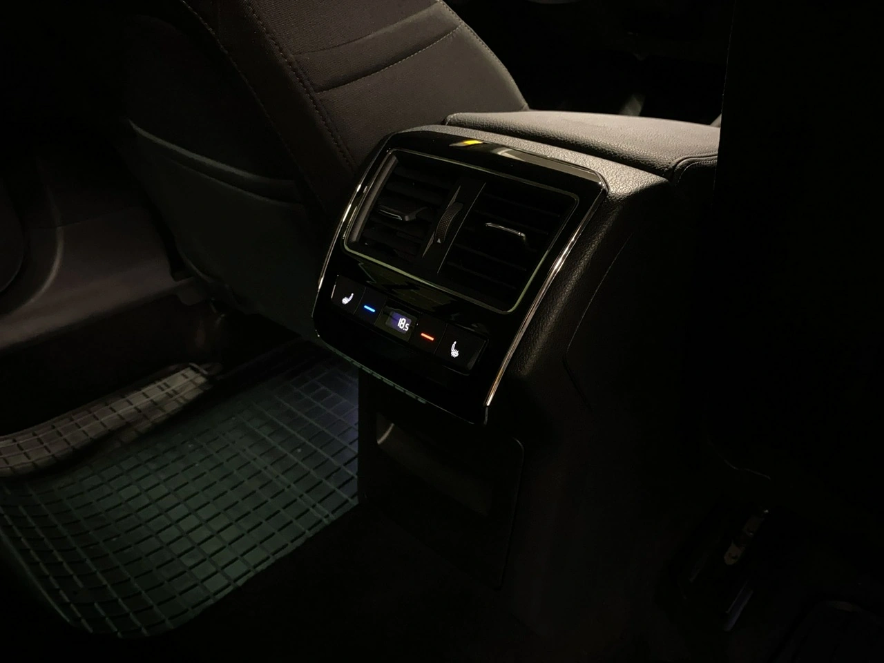 Skoda Superb - Zdjęcie 15
