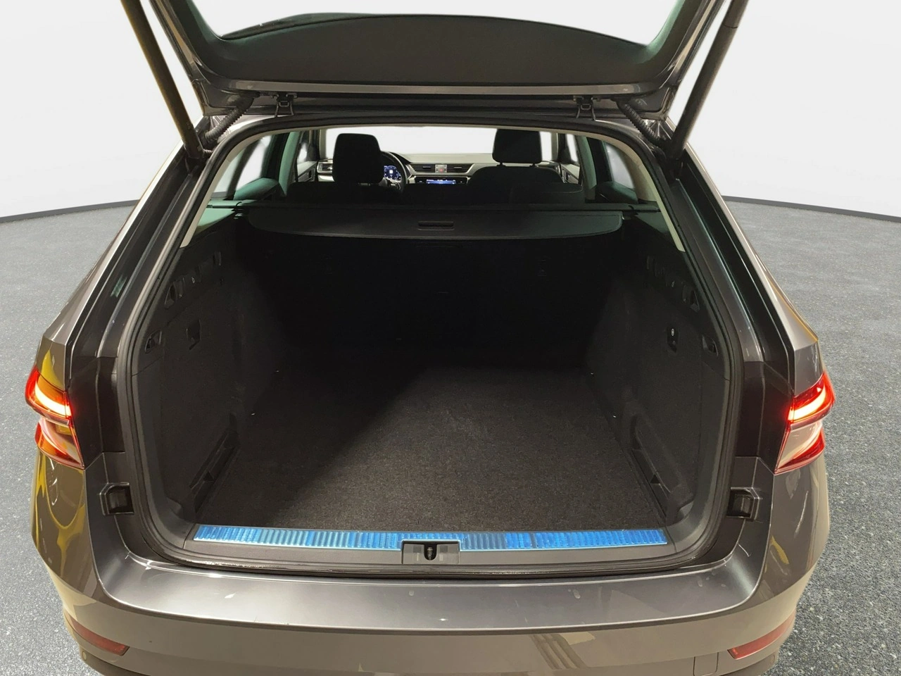Skoda Superb - Zdjęcie 16
