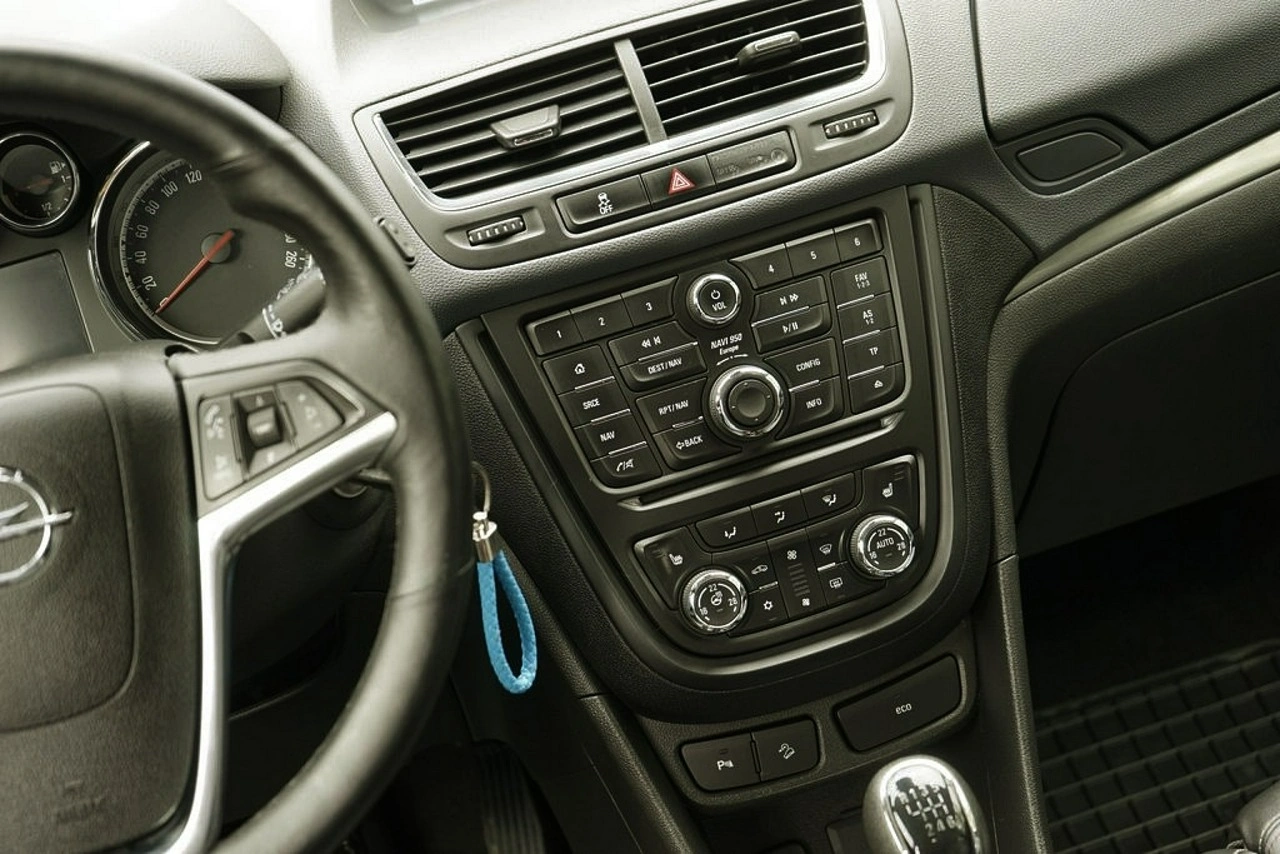 Opel Mokka - Zdjęcie 25