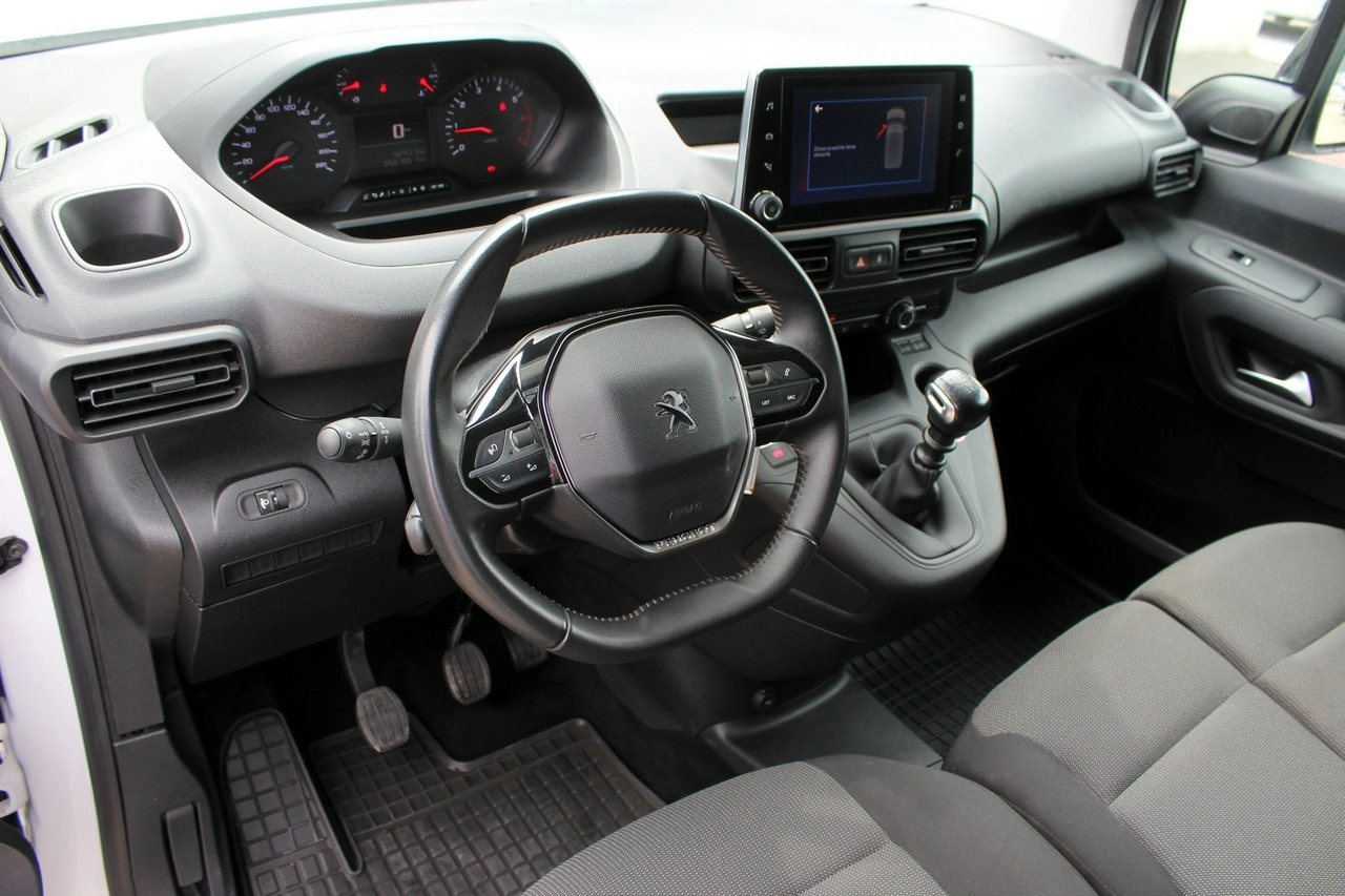 Peugeot Partner - Zdjęcie 12