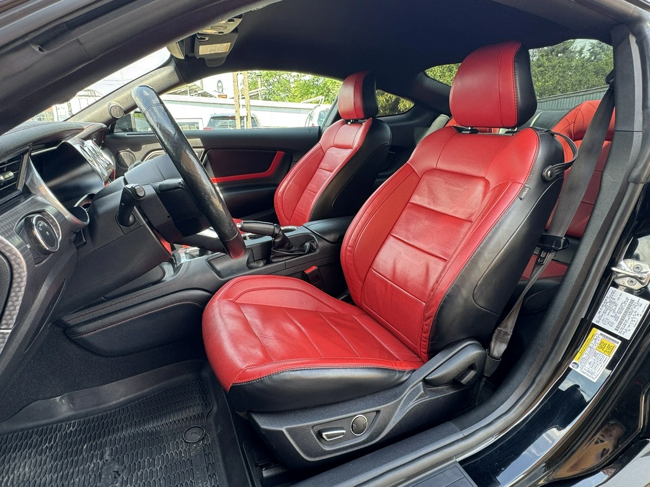 Ford Mustang - Zdjęcie 16