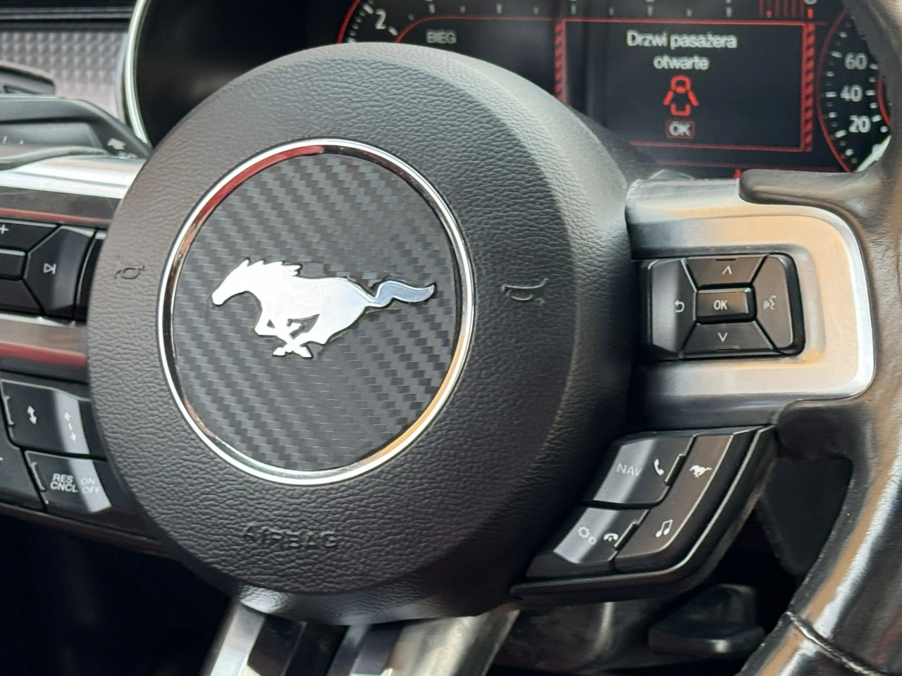 Ford Mustang - Zdjęcie 29