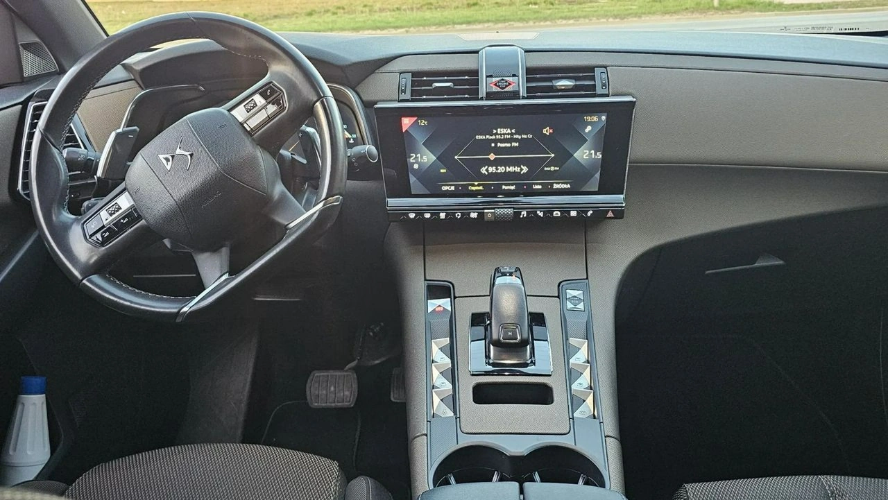 DS Automobiles DS 7 Crossback - Zdjęcie 16