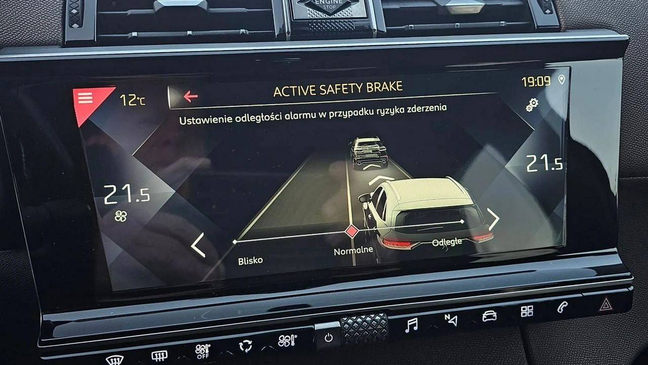 DS Automobiles DS 7 Crossback - Zdjęcie 28