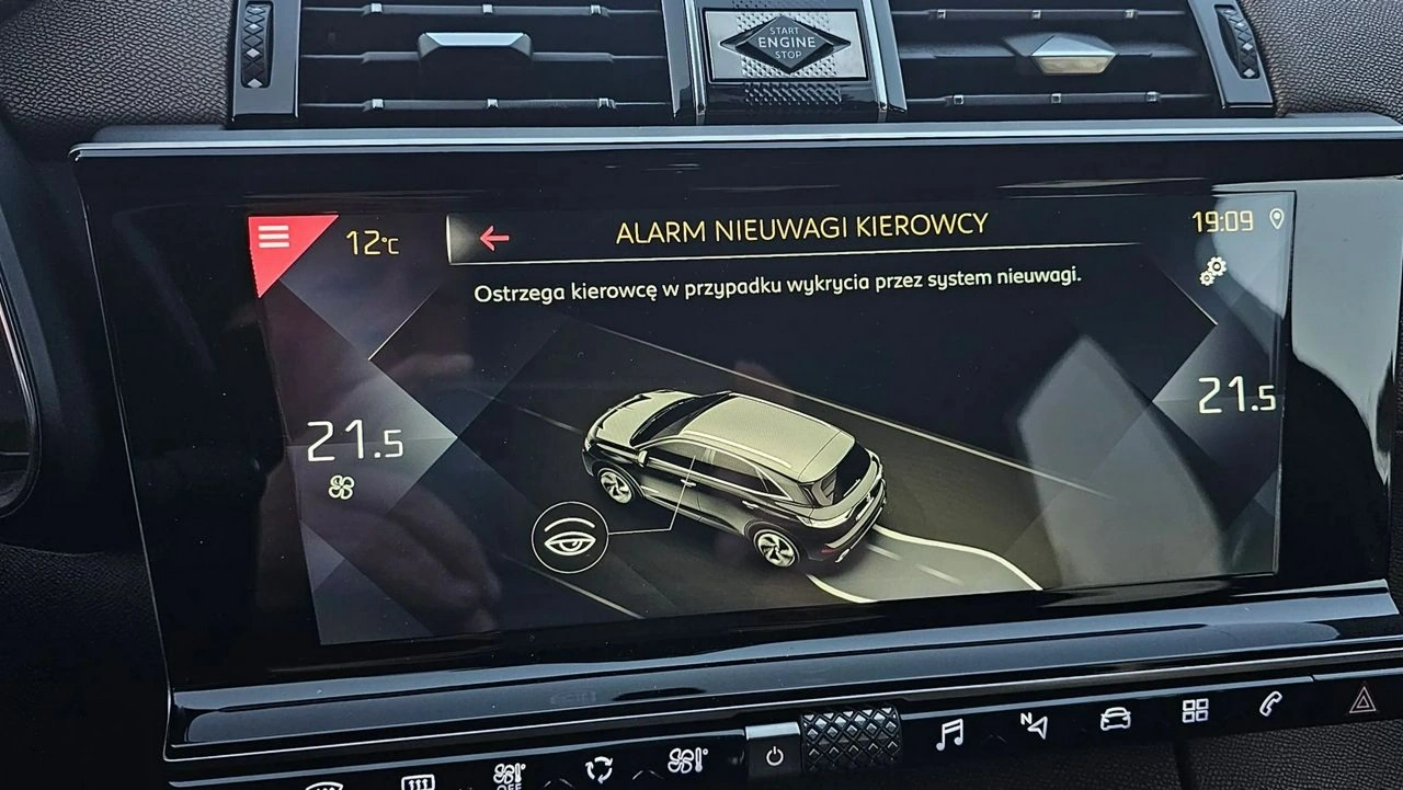 DS Automobiles DS 7 Crossback - Zdjęcie 29