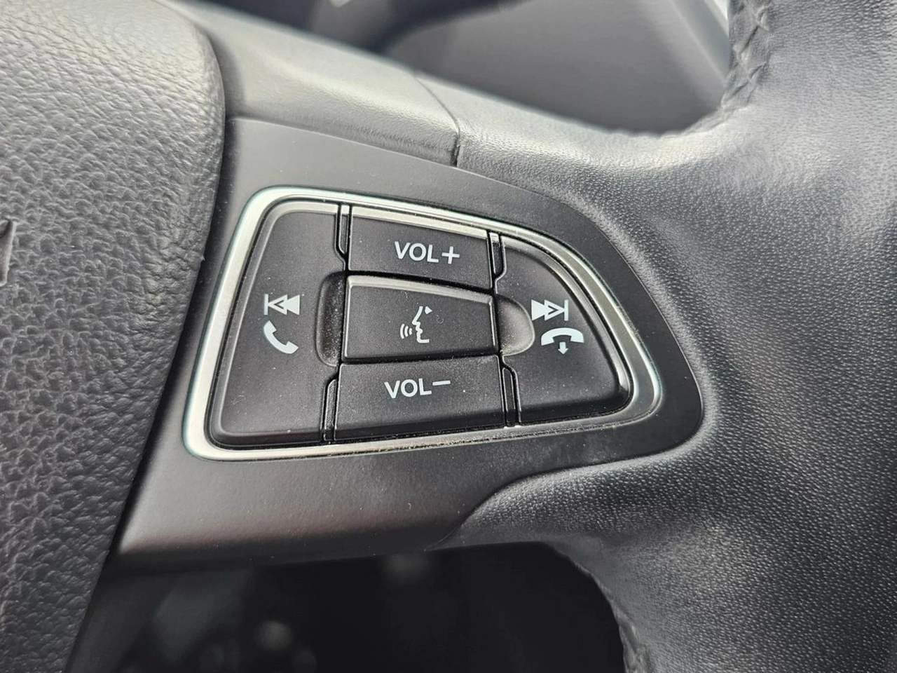 Ford Grand C-MAX - Zdjęcie 12
