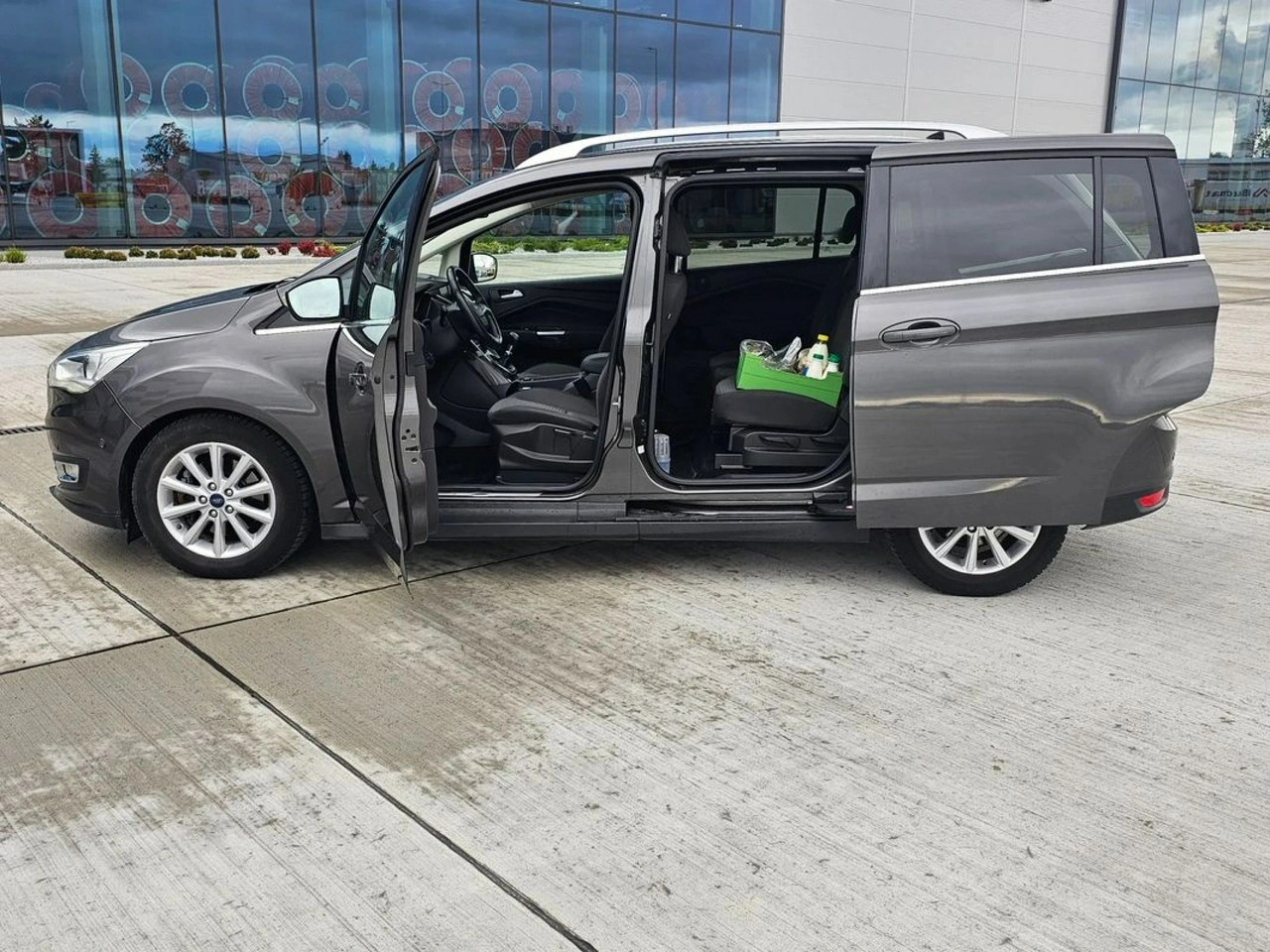 Ford Grand C-MAX - Zdjęcie 23