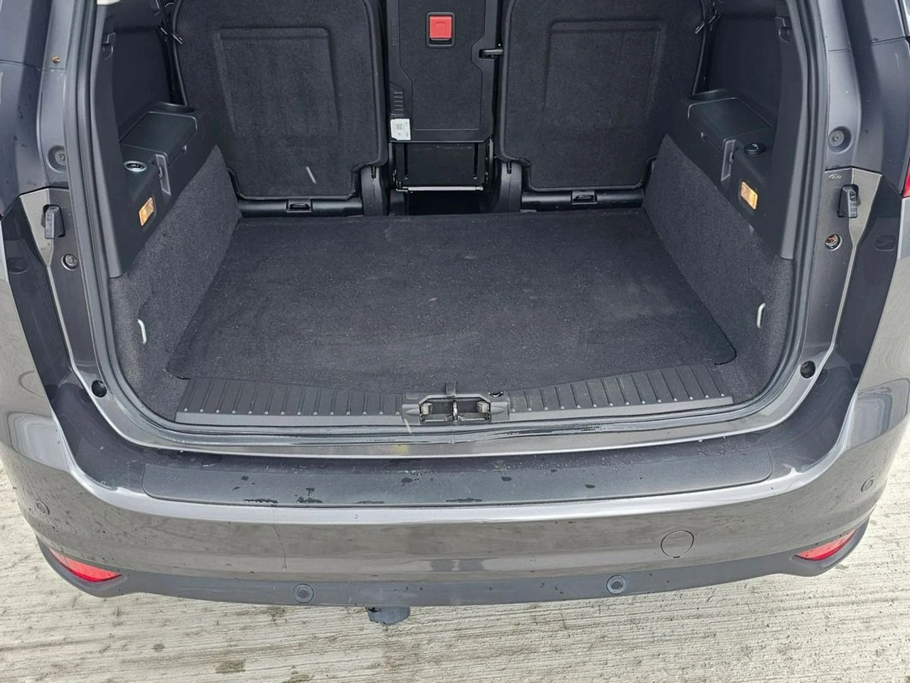Ford Grand C-MAX - Zdjęcie 30
