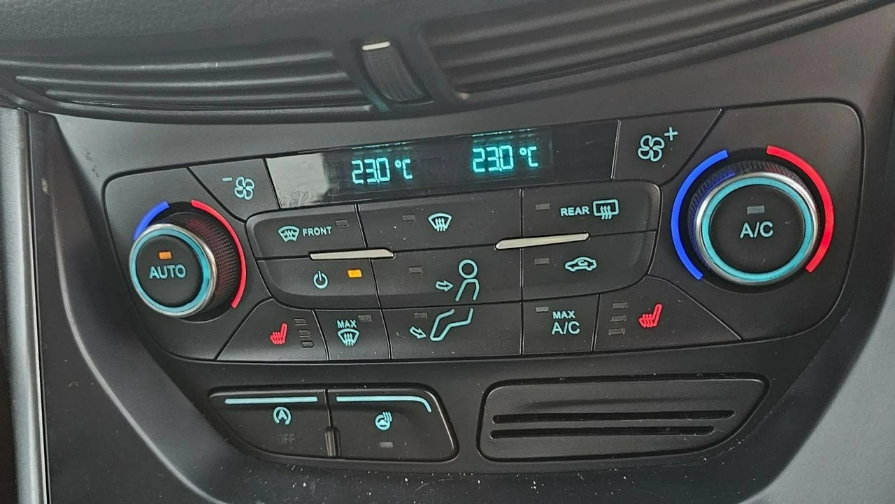 Ford Kuga - Zdjęcie 7