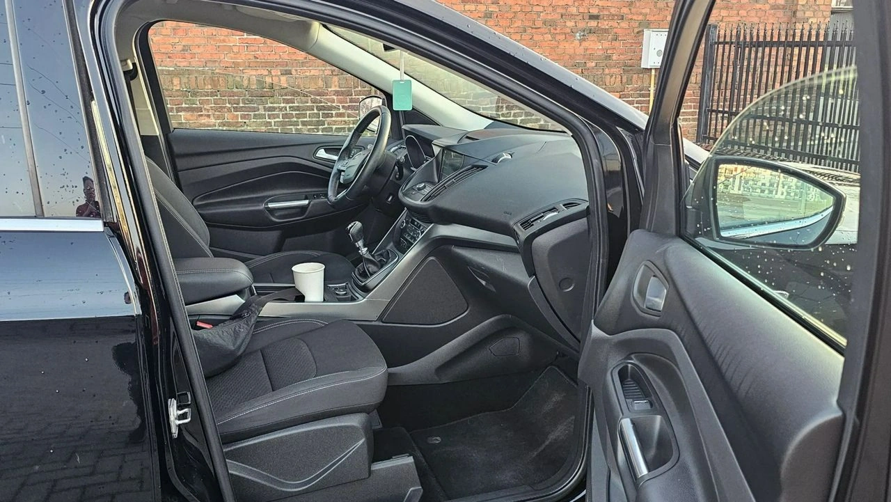 Ford Kuga - Zdjęcie 9