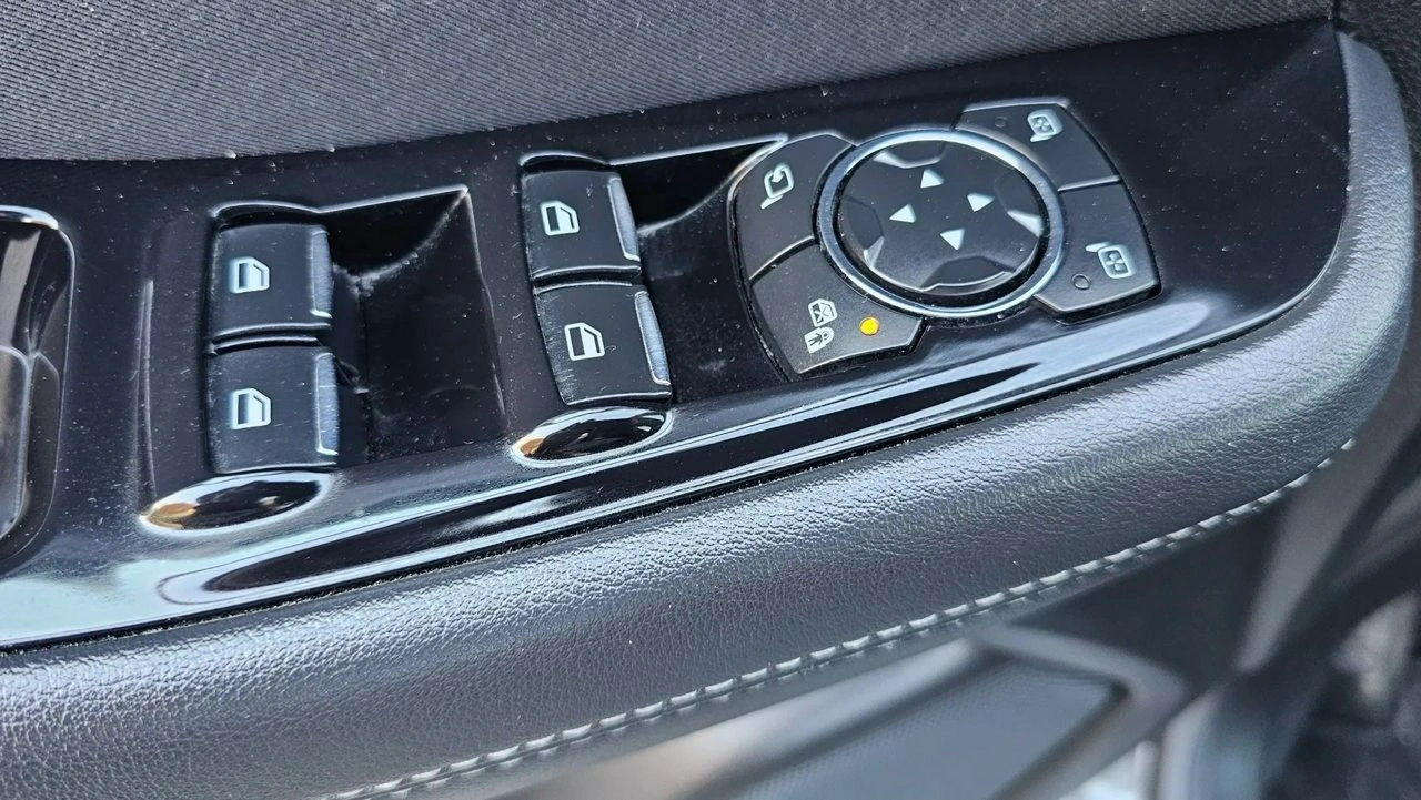 Ford S-Max - Zdjęcie 10