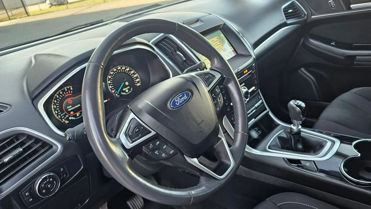 Ford S-Max - Zdjęcie 8