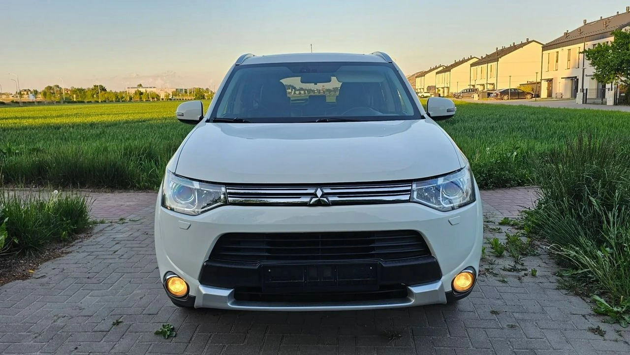 Mitsubishi Outlander - Zdjęcie 1