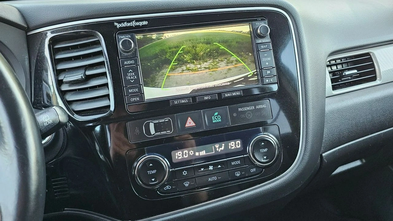 Mitsubishi Outlander - Zdjęcie 3