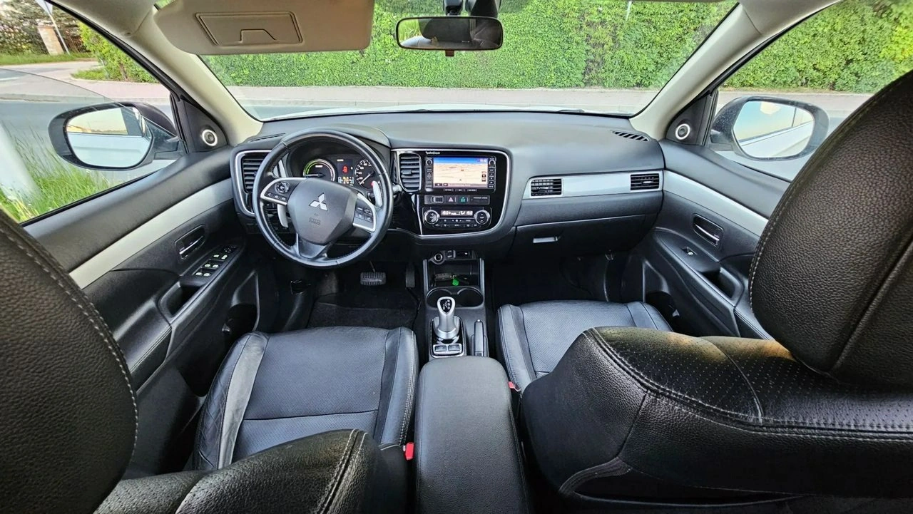 Mitsubishi Outlander - Zdjęcie 33