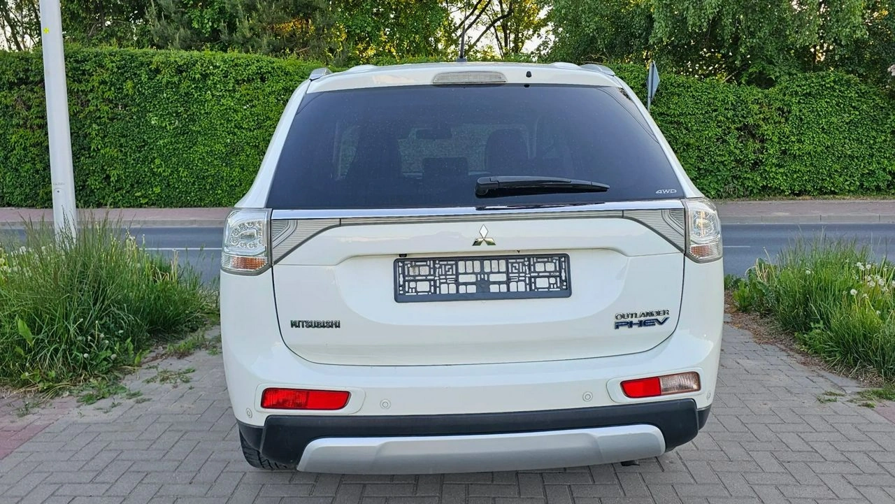 Mitsubishi Outlander - Zdjęcie 35