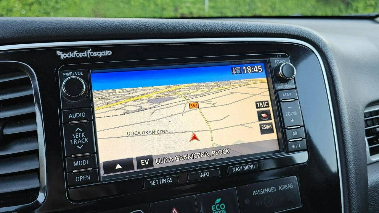 Mitsubishi Outlander - Zdjęcie 4