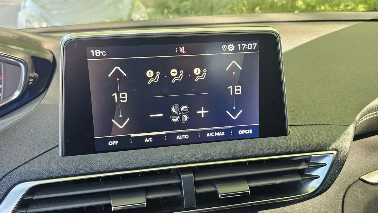 Peugeot 3008 - Zdjęcie 21